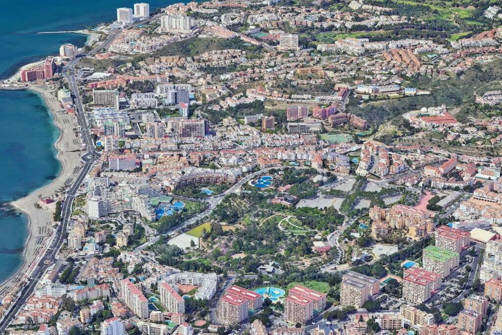 Cozy Central Studio Near The Beach Benalmádena Εξωτερικό φωτογραφία